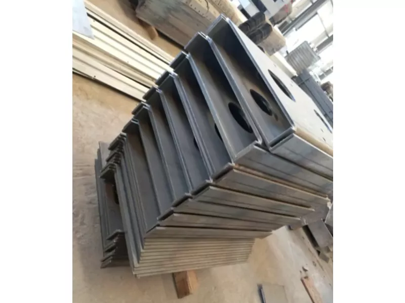 القطع بالليزر الانحناء ختم أجزاء الصفائح المعدنية